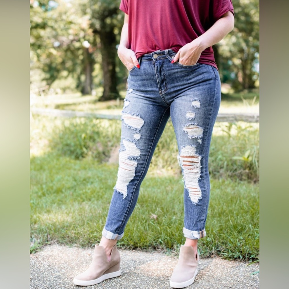 RISEN Trend setter, medium wash, distressed,relaxed, fit, jeans, plus
